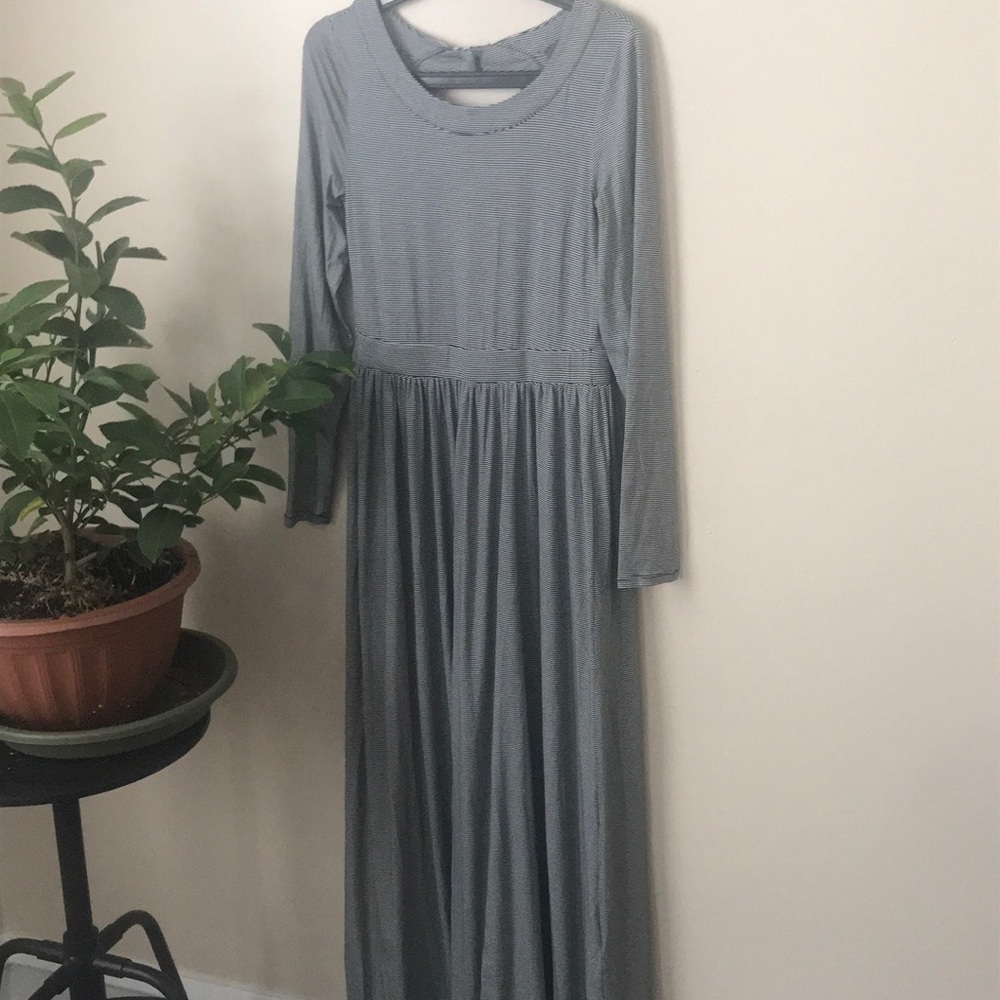 NWOT Anthropologie Open Back Maxi Dress